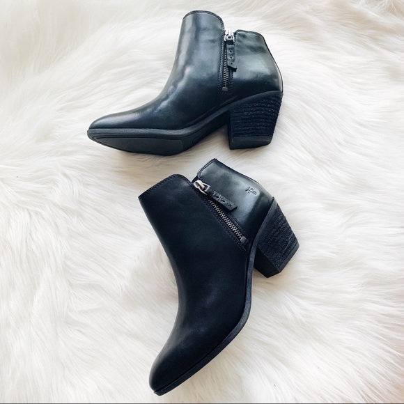 FRYE JUDITH BLACK LEATHER DOUBLE ANKLE ZIP BOOTIES - Picture 2 of 5